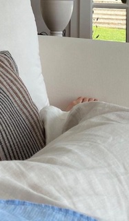 Nela Panghy-Lee feet photo thumbnail