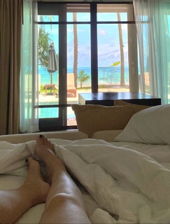 Nela Panghy-Lee feet photo thumbnail