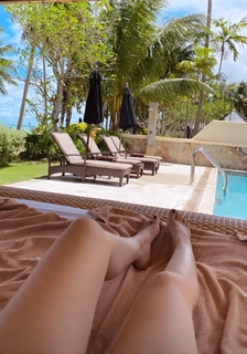 Nela Panghy-Lee feet photo thumbnail