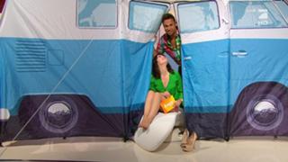 Nela Panghy-Lee feet photo thumbnail