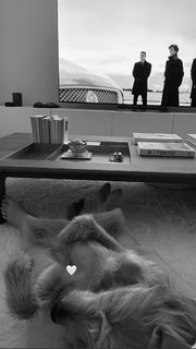 Nela Panghy-Lee feet photo thumbnail