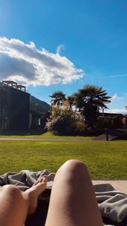 Nela Panghy-Lee feet photo thumbnail