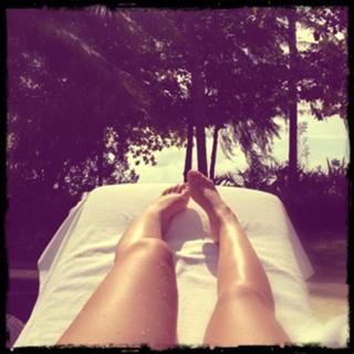 Nela Panghy-Lee feet photo thumbnail