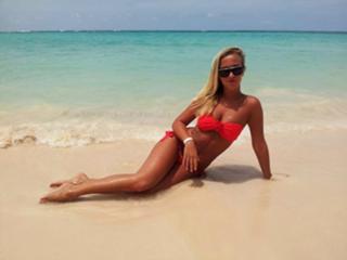 Nela Slováková feet photo 2