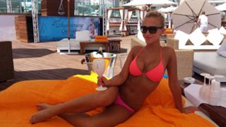 Nela Slováková feet photo 1