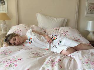 Nell Hudson feet photo 7