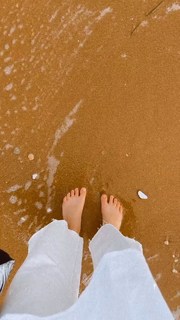 Nell Hudson feet photo 16