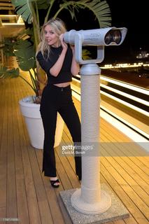 Nell Hudson feet photo 18