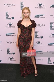 Nell Hudson feet photo 4