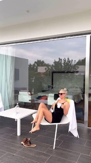 Nell Hudson feet photo 13