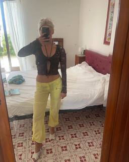 Nell Hudson feet photo 3