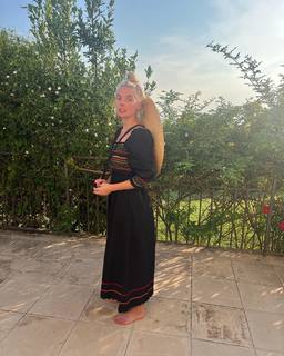 Nell Hudson feet photo 1
