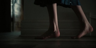 Nell Tiger Free feet photo thumbnail