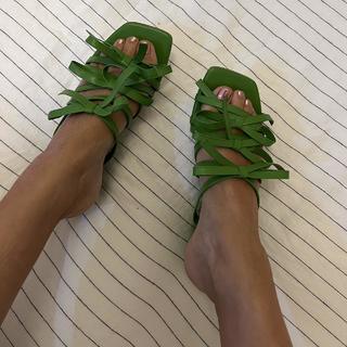 Nellie Eden feet photo 13