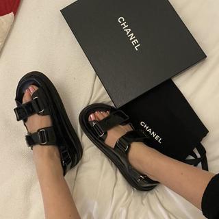 Nellie Eden feet photo 11