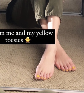 Nellie Eden feet photo 14