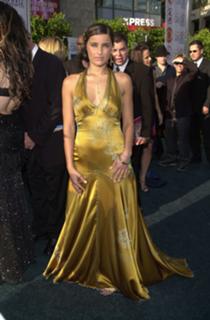Nelly Furtado feet photo thumbnail