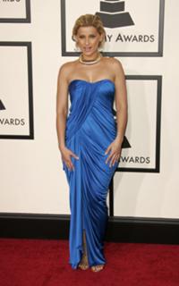 Nelly Furtado feet photo thumbnail