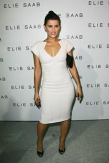 Nelly Furtado feet photo thumbnail