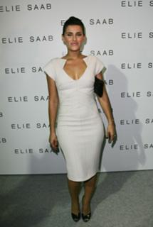 Nelly Furtado feet photo thumbnail