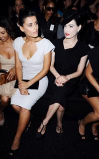 Nelly Furtado feet photo thumbnail