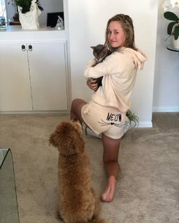 Nelly Korda feet photo thumbnail