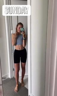 Nelly Korda feet photo thumbnail