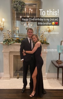 Nelly Korda feet photo thumbnail