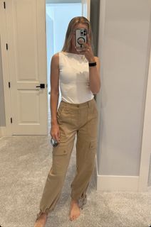Nelly Korda feet photo thumbnail