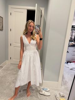 Nelly Korda feet photo thumbnail