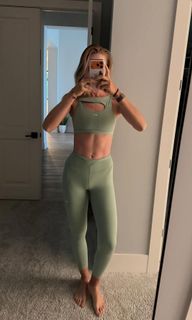 Nelly Korda feet photo 2