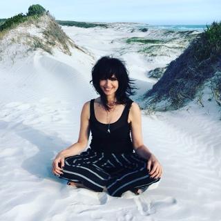 Nena feet photo thumbnail