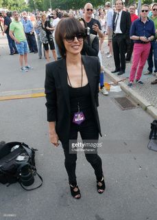 Nena feet photo thumbnail