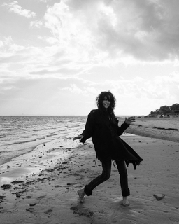 Nena feet photo thumbnail