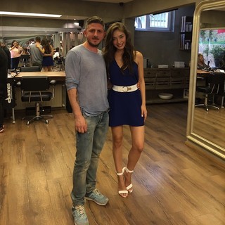 Neslihan Atagül feet photo thumbnail