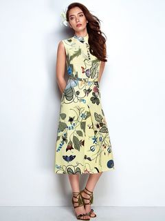 Neslihan Atagül feet photo thumbnail