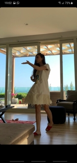 Neslihan Atagül feet photo thumbnail