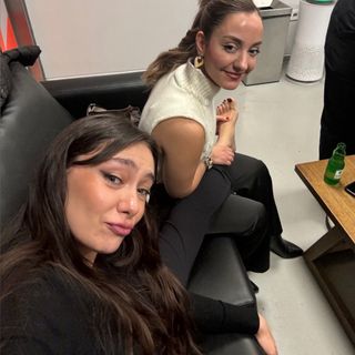 Neslihan Atagül feet photo 1
