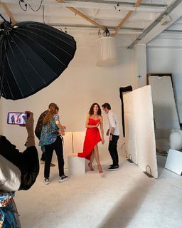 Nesrin Cavadzade feet photo thumbnail