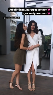 Nesrin Cavadzade feet photo thumbnail