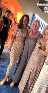 Nesrin Cavadzade feet photo thumbnail