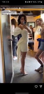 Nesrin Cavadzade feet photo thumbnail