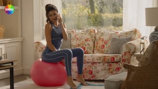 Nesrin Cavadzade feet photo thumbnail