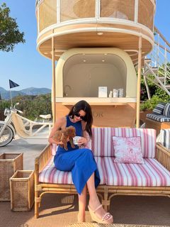 Nesrin Cavadzade feet photo thumbnail