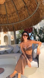 Nesrin Cavadzade feet photo 3