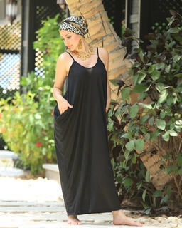 Nesrine Tafesh feet photo thumbnail