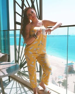 Nesrine Tafesh feet photo thumbnail