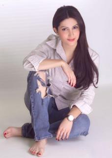 Nesrine Tafesh feet photo thumbnail