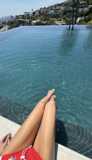 Nessa Barrett feet photo 4