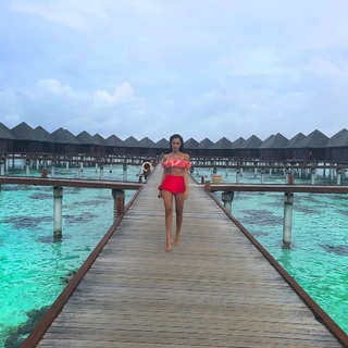 Neta Alchimister feet photo thumbnail